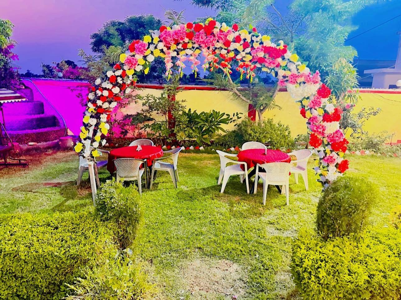 Bundeli Farm Resort & Banquet Orchha Eksteriør bilde